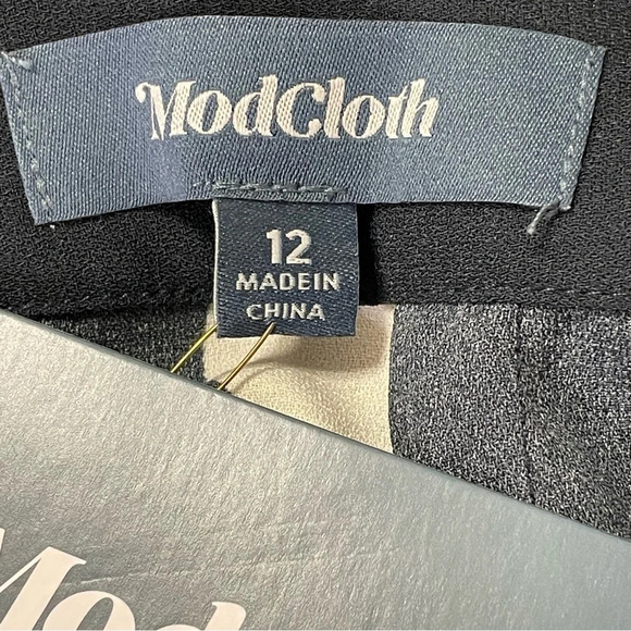 MODCLOTH‎ It's a Wrap Ruffled A-Line Skirt - Picture 7 of 9